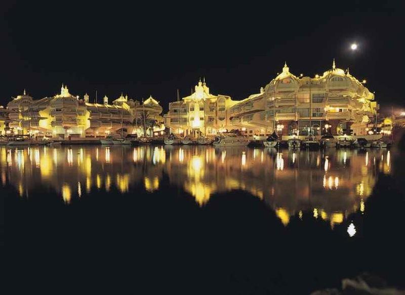Puerto Marina Palace ベナルマデナ エクステリア 写真